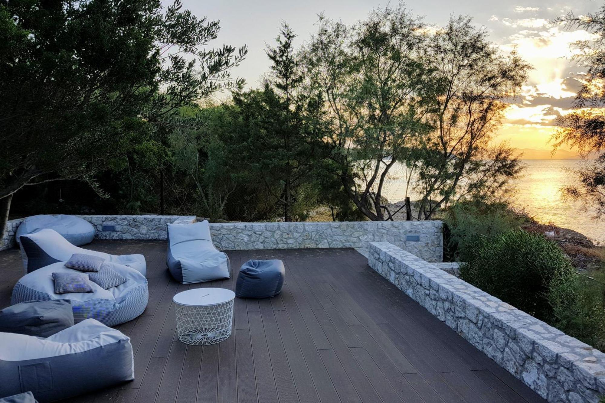 Villa Aria - Luxury Beachfront Villa With Pool And Tennis Court Koilas Exterior photo